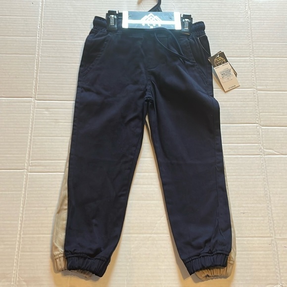 NWT-Canyon club-4T-navy/khaki-2pk, elastic waist with drawstring jogger pants. - Picture 1 of 12
